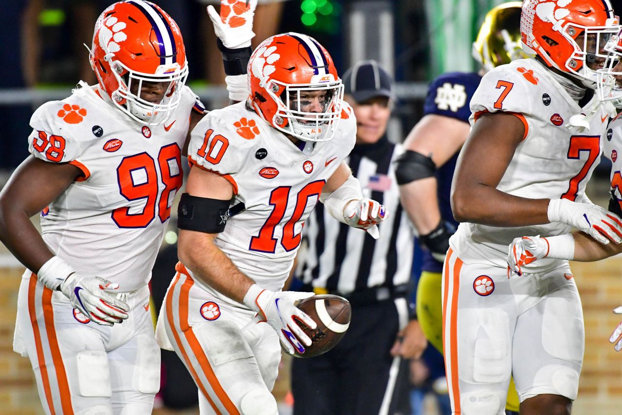 No. 4 Notre Dame sacks No. 1 Clemson 4740 in overtime