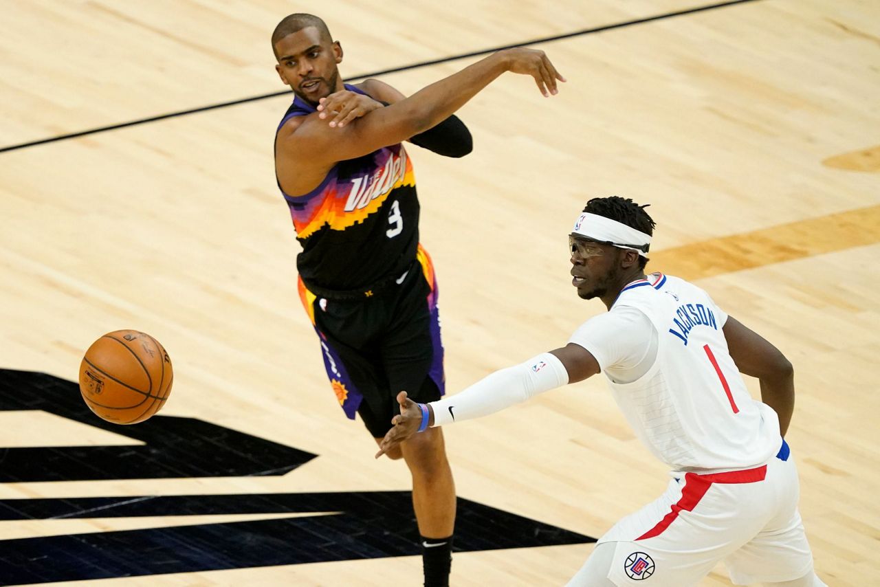 Clippers rally past Suns, secure No. 5 playoff spot in West