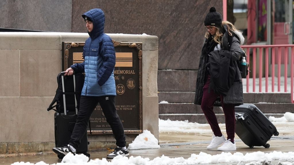 Doctors warn of health risks during Wisconsin's cold snap