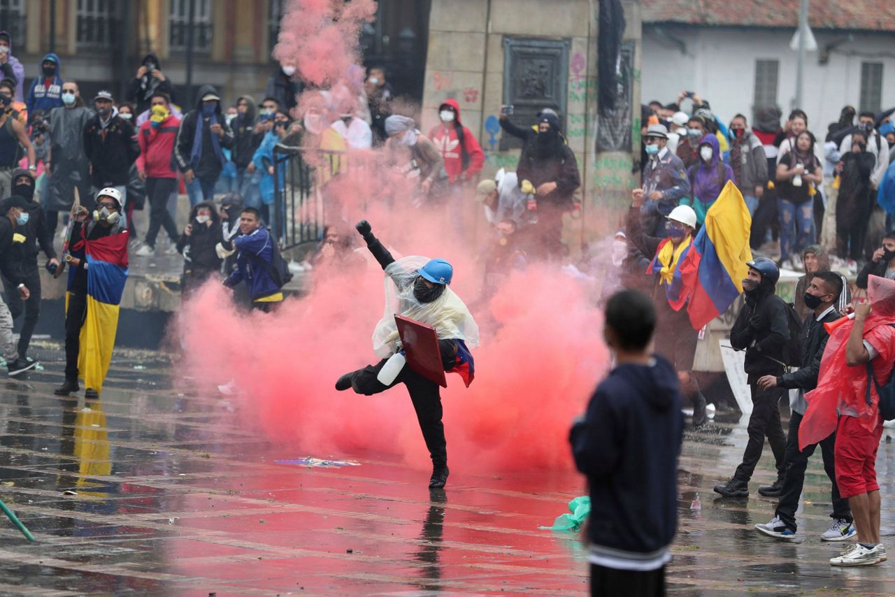 Corruption Economic Woes Spark Deadly Protests In Colombia 