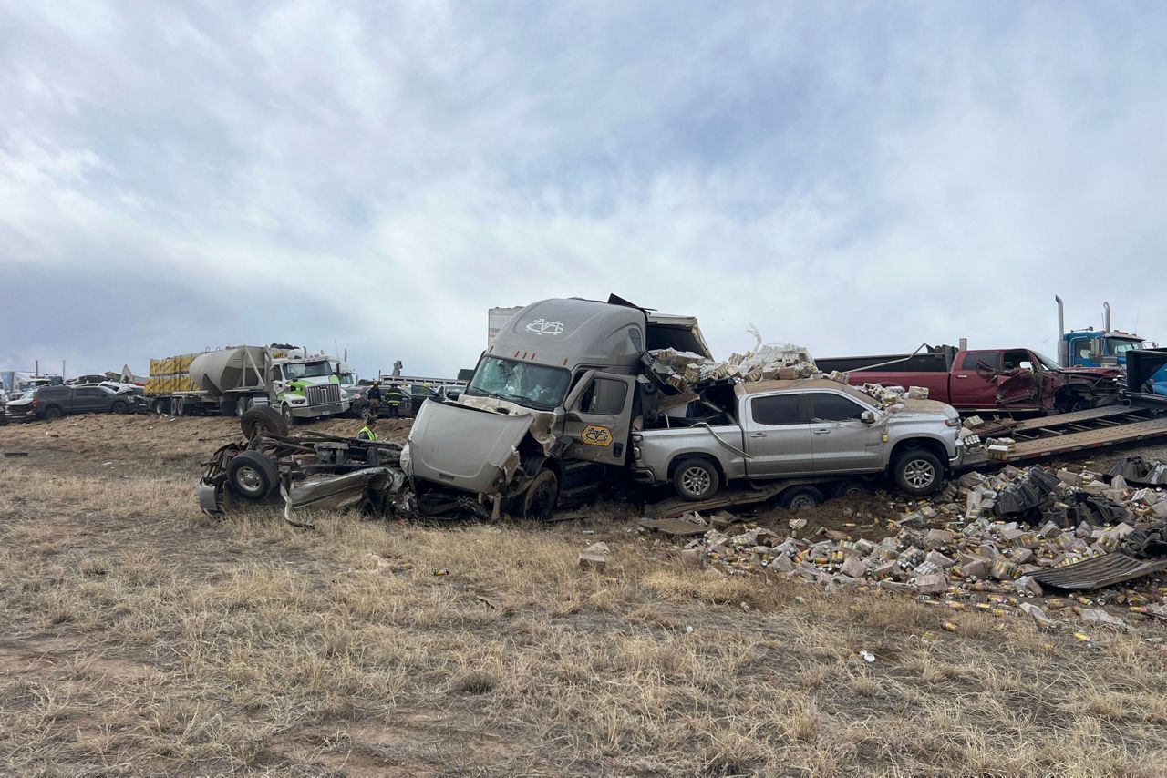 4 dead in pileup of over 30 vehicles in 'brown out' conditions on ...