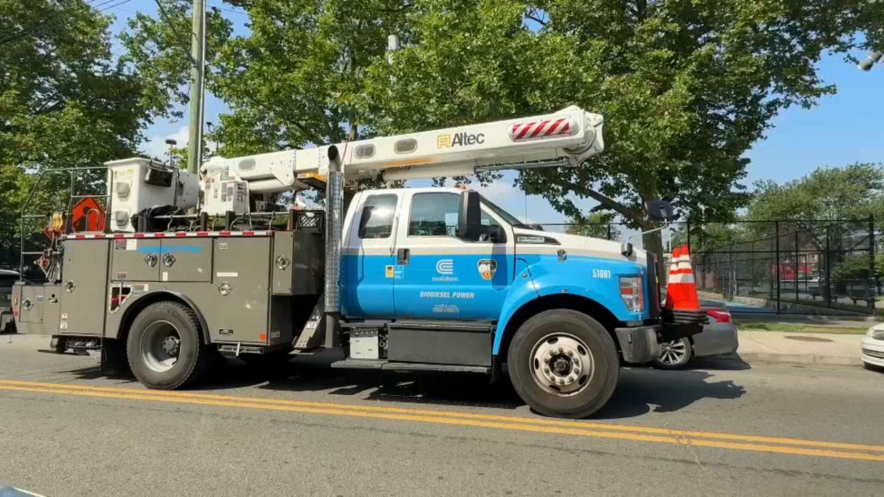 This week’s heat wave put strain on the electrical grid, leaving more than 2,000 customers still without power on Tuesday. (Spectrum News NY1)