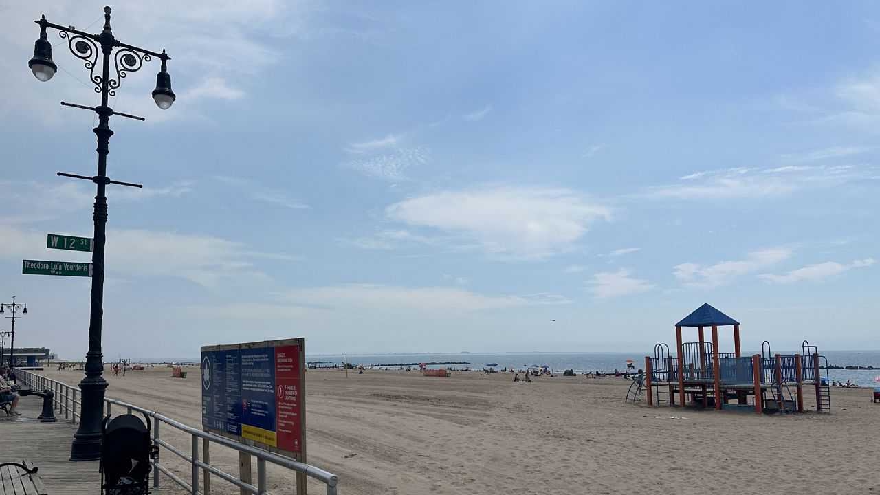 Cierre de playas en Nueva York.