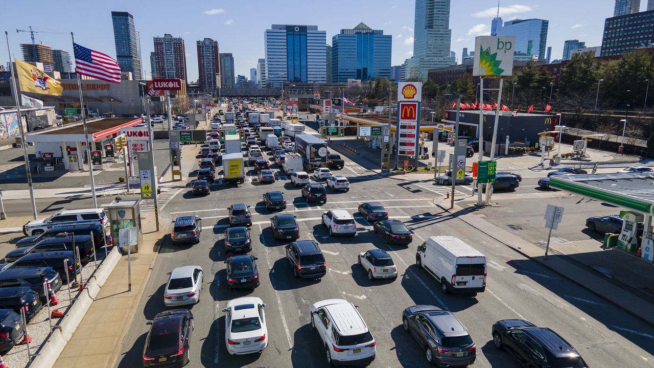 The MTA board on Wednesday also voted 10-1 to pass a resolution officially acknowledging Hochul’s decision to pause the rollout of congestion pricing. (AP Photo/Ted Shaffrey, File)