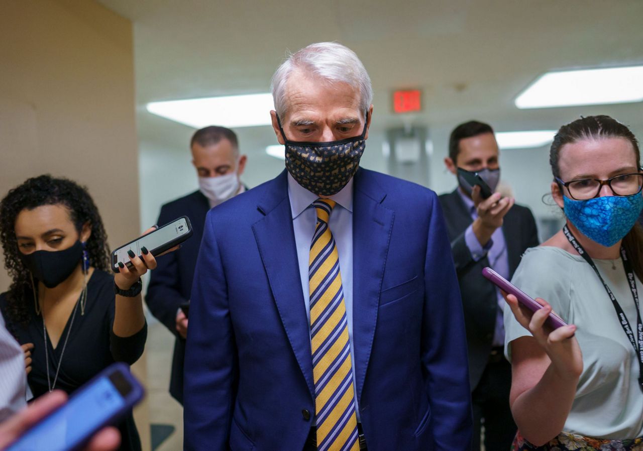 Senate edges toward vote on Biden's $1T infrastructure bill