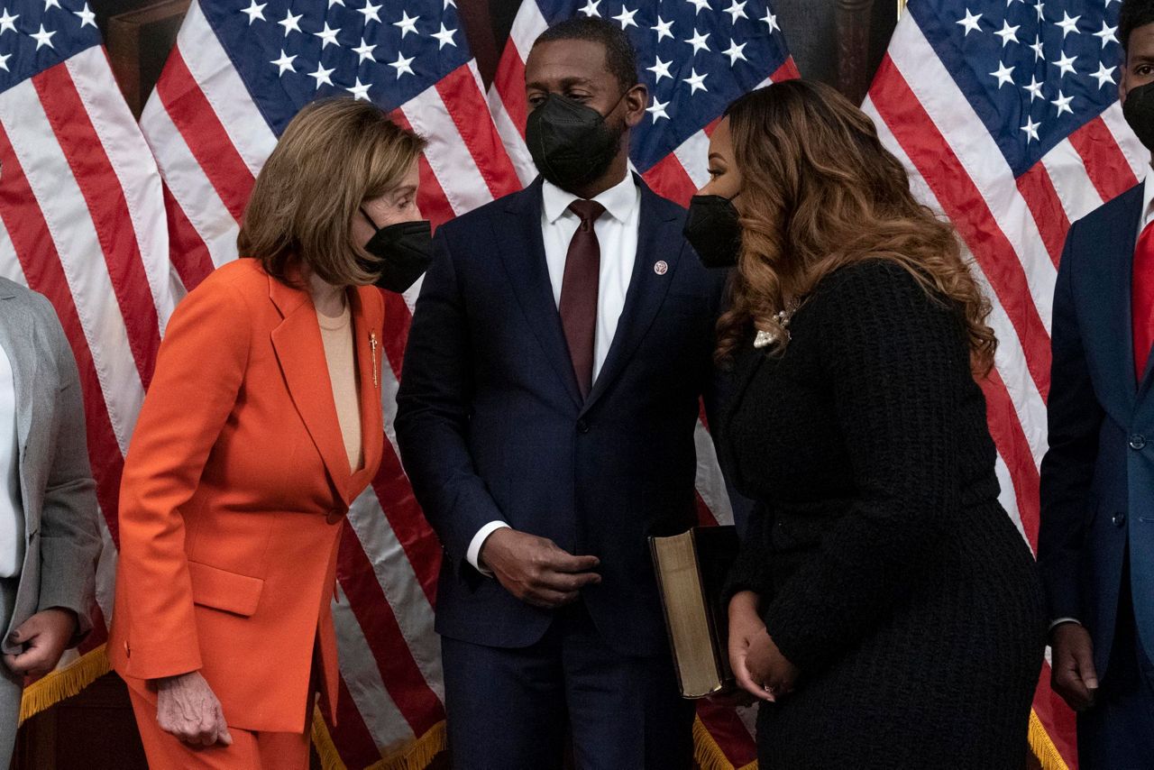 Florida Democrat sworn in as newest member of House