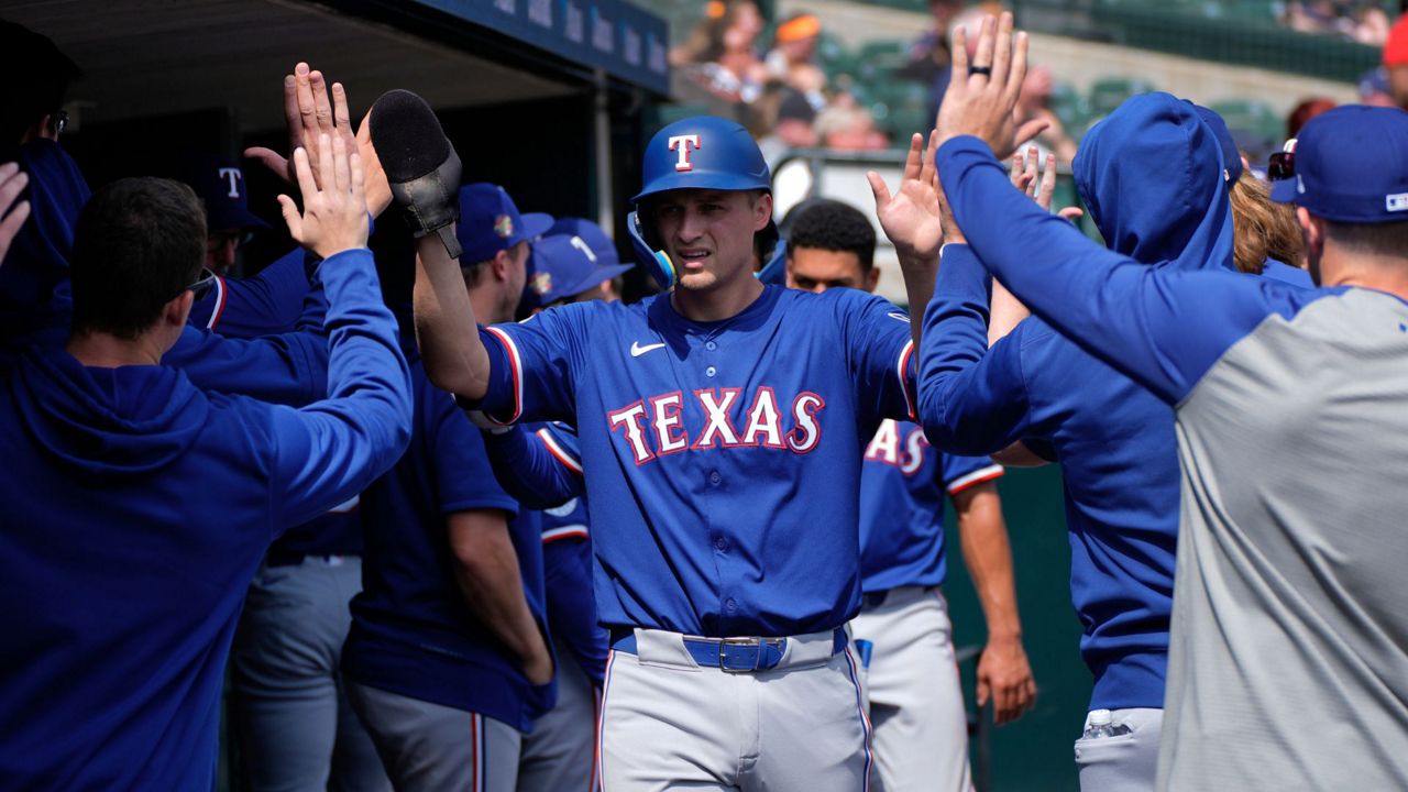 The Rangers secure a close 5-4 victory against the Tigers