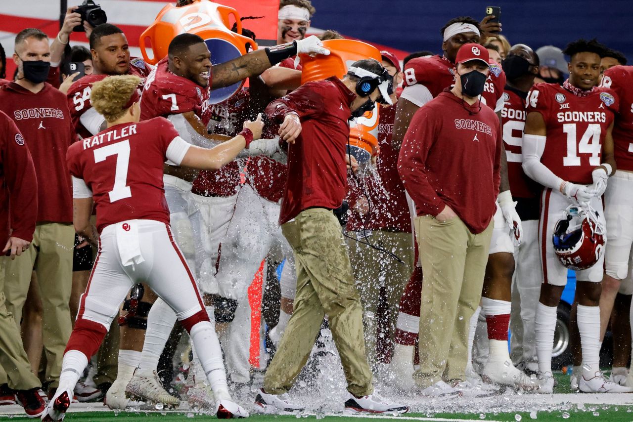 Gators rattled No. 8 Oklahoma routs Florida in Cotton Bowl