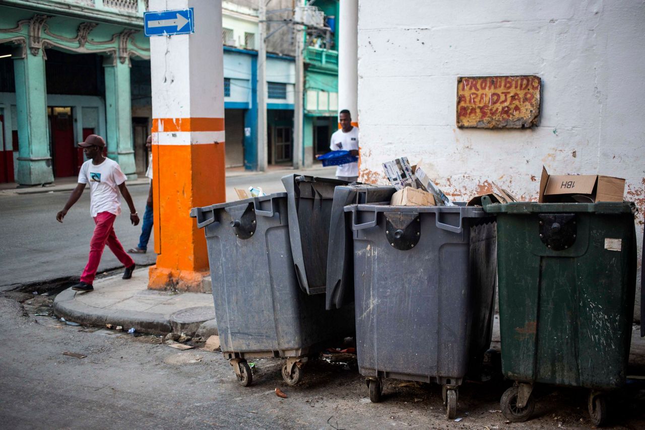 Havana fights trash problem ahead of 500th anniversary