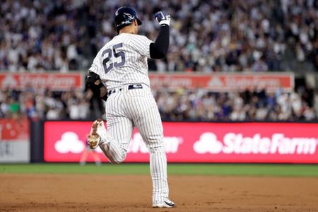 Judge hits 2 of Yanks' 6 HRs in rout of Cubs, 10th win in 11