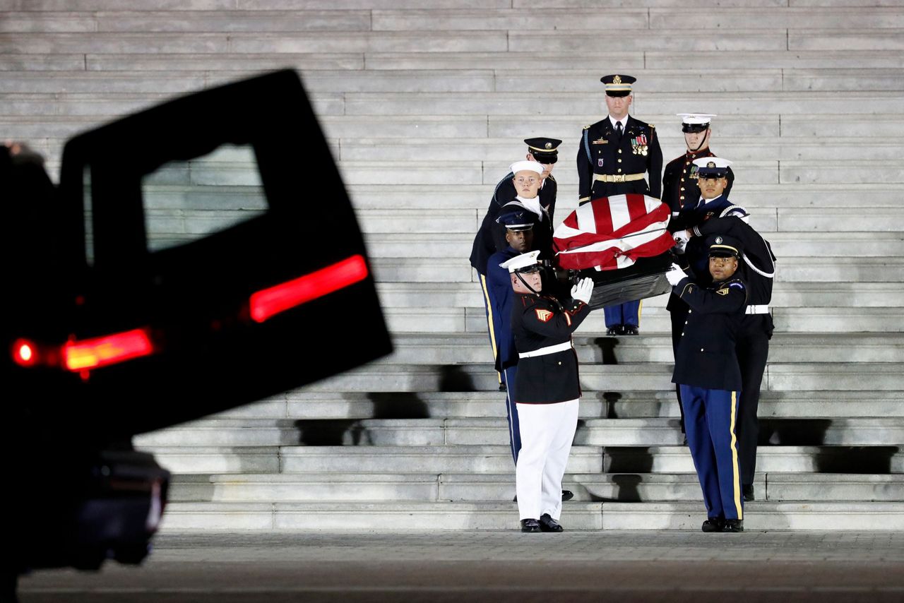 The Latest Congressional Leaders Pay Tribute To Cummings