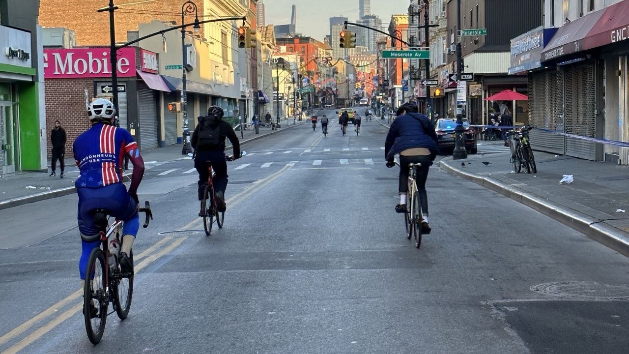 Cyclists banned from NYC Marathon course before race