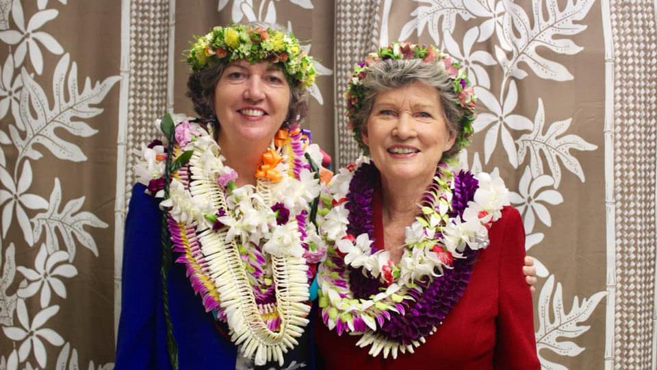 Cynthia Thielen (right), pictured with her daughter, former state senator Laura Thielen, served in state House of Representatives for 30 years. (Hawaii Senate Democrats)