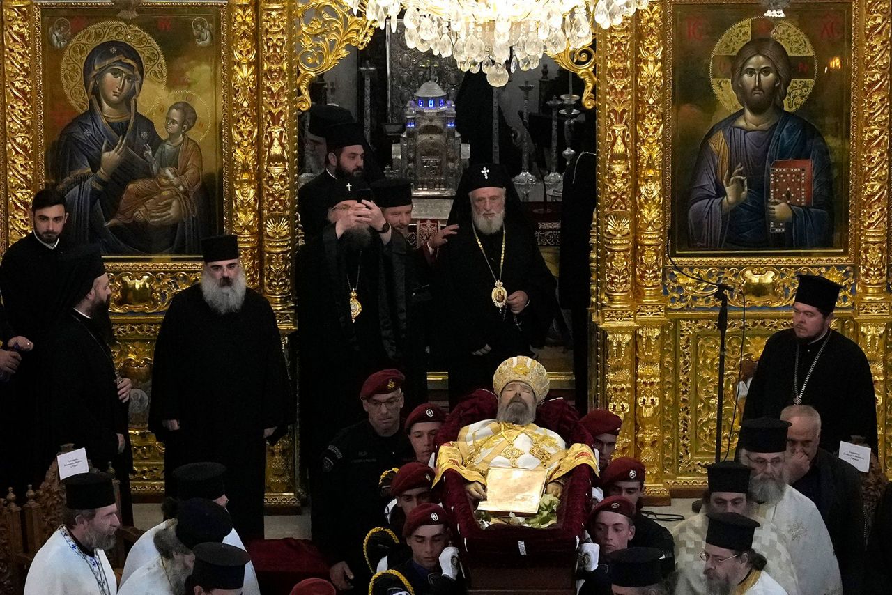 Cyprus Church leader Archbishop Chrysostomos II laid to rest