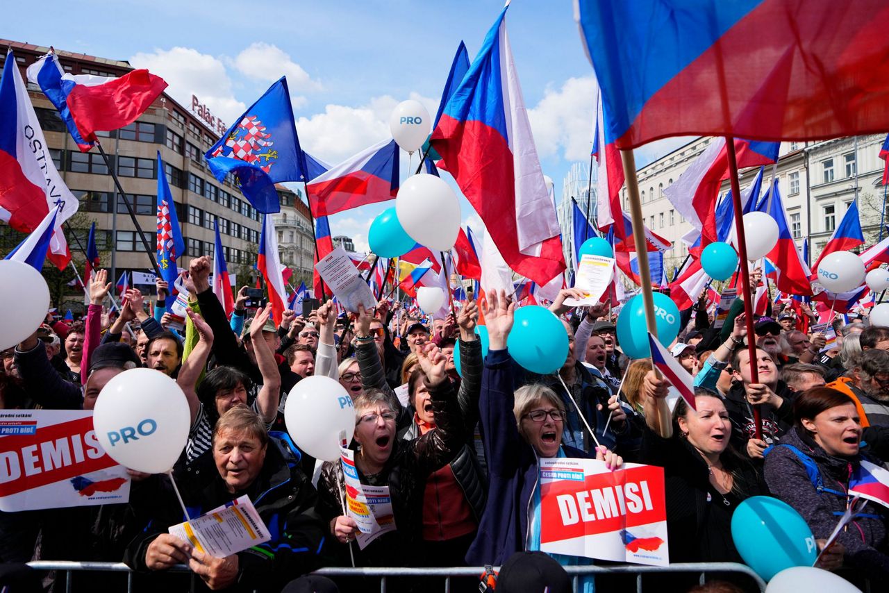 Thousands turn out for anti-government protest in Prague