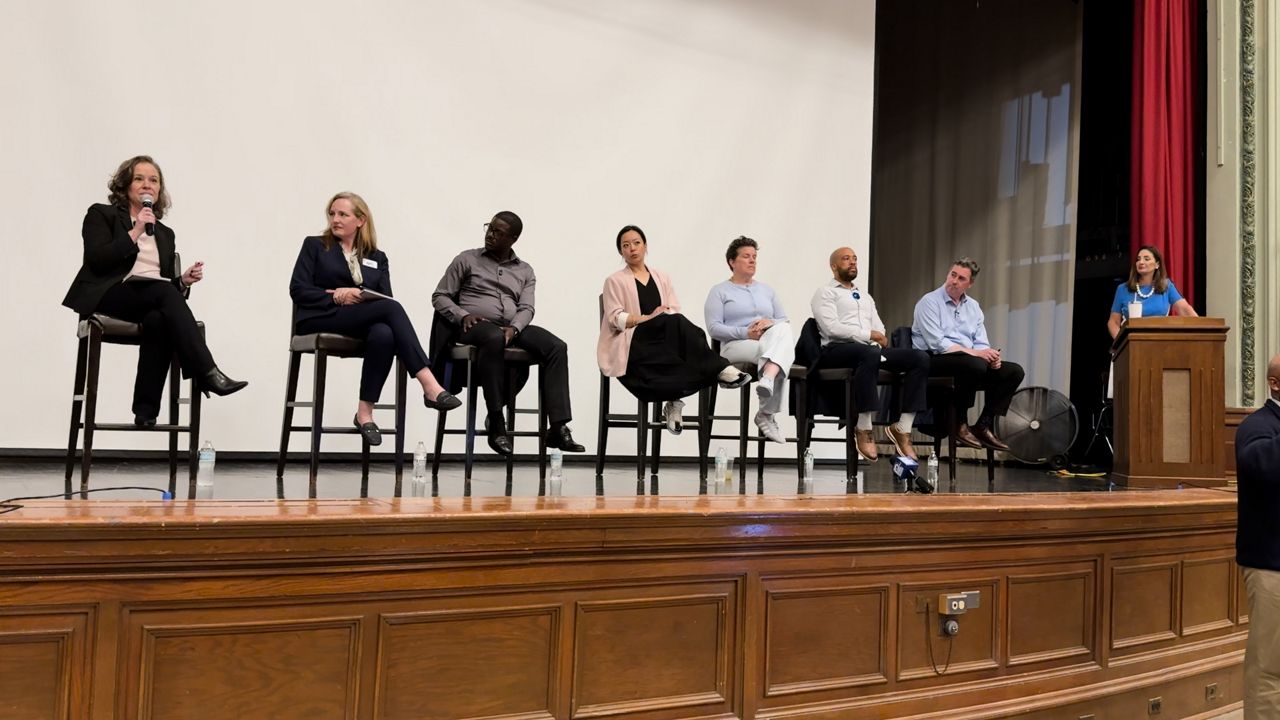 Democratic gubernatorial candidates discuss education priorities