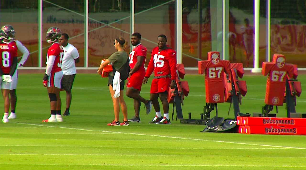 Devin White returns as Bucs hit field for start of training camp