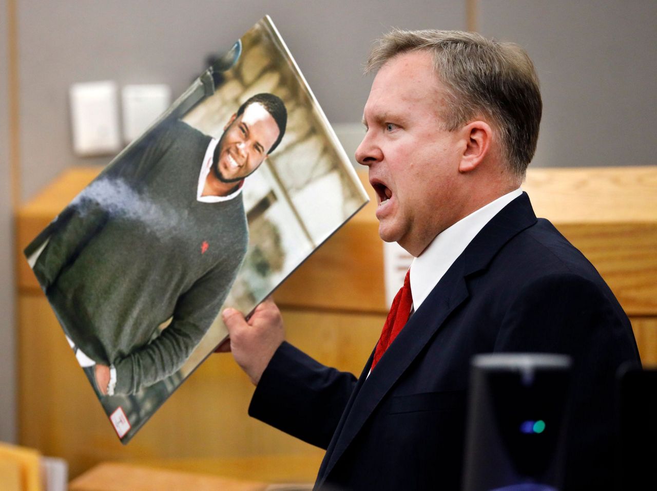 Defense rests in case of Dallas officer who shot neighbor