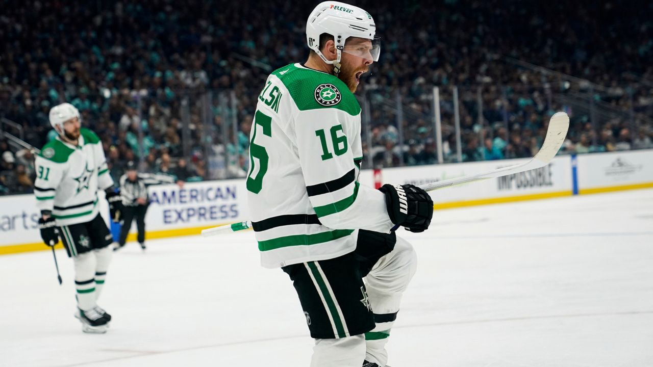 Joe Pavelski scores 6th of series, Stars top Kraken 6-3