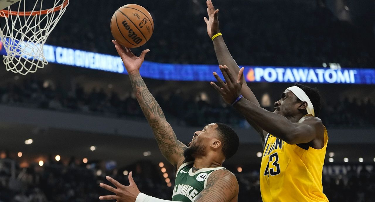 Lillard’s 35-point 1st half helps Bucks beat Pacers 109-94 without Giannis