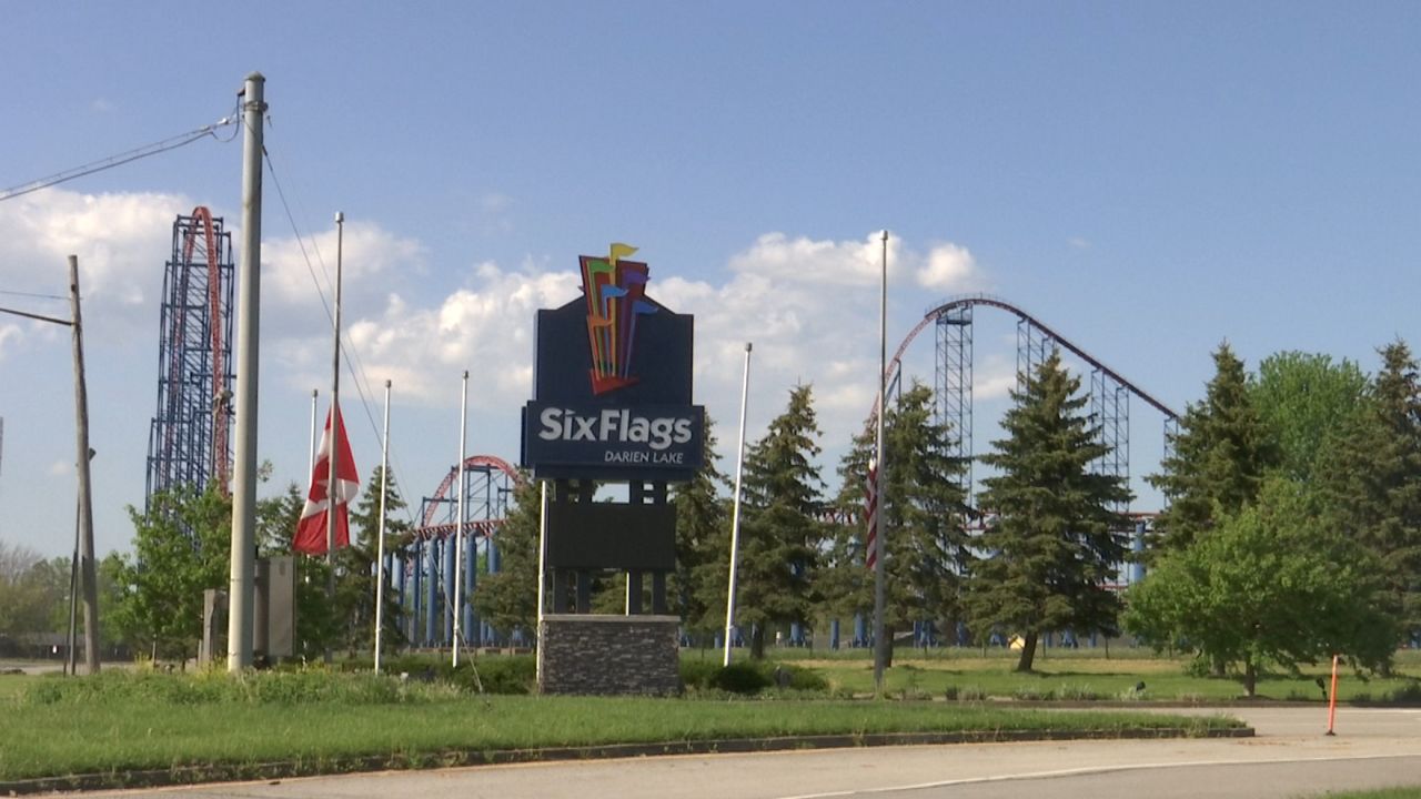 Darien Lake