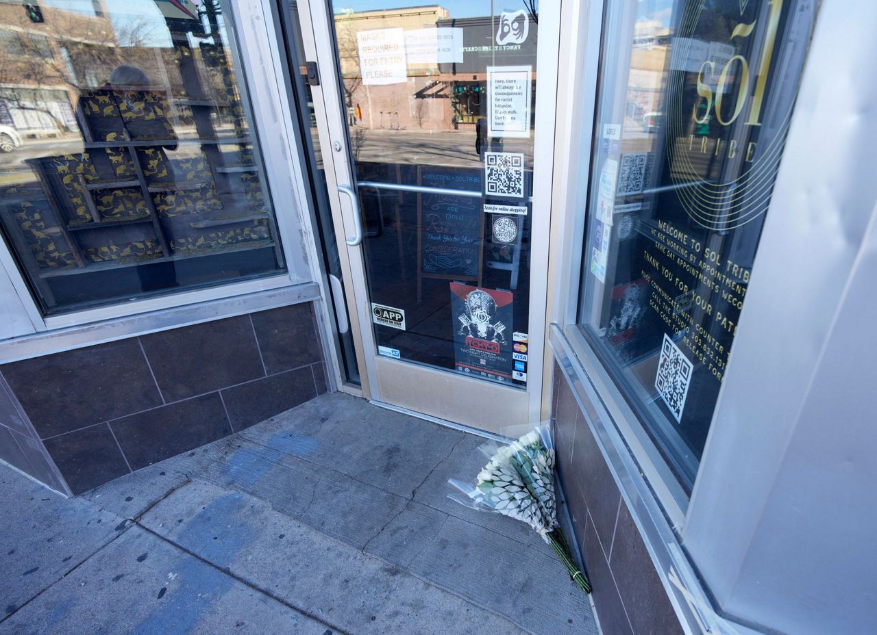 Police: 5 killed, including gunman, in Denver area shootings