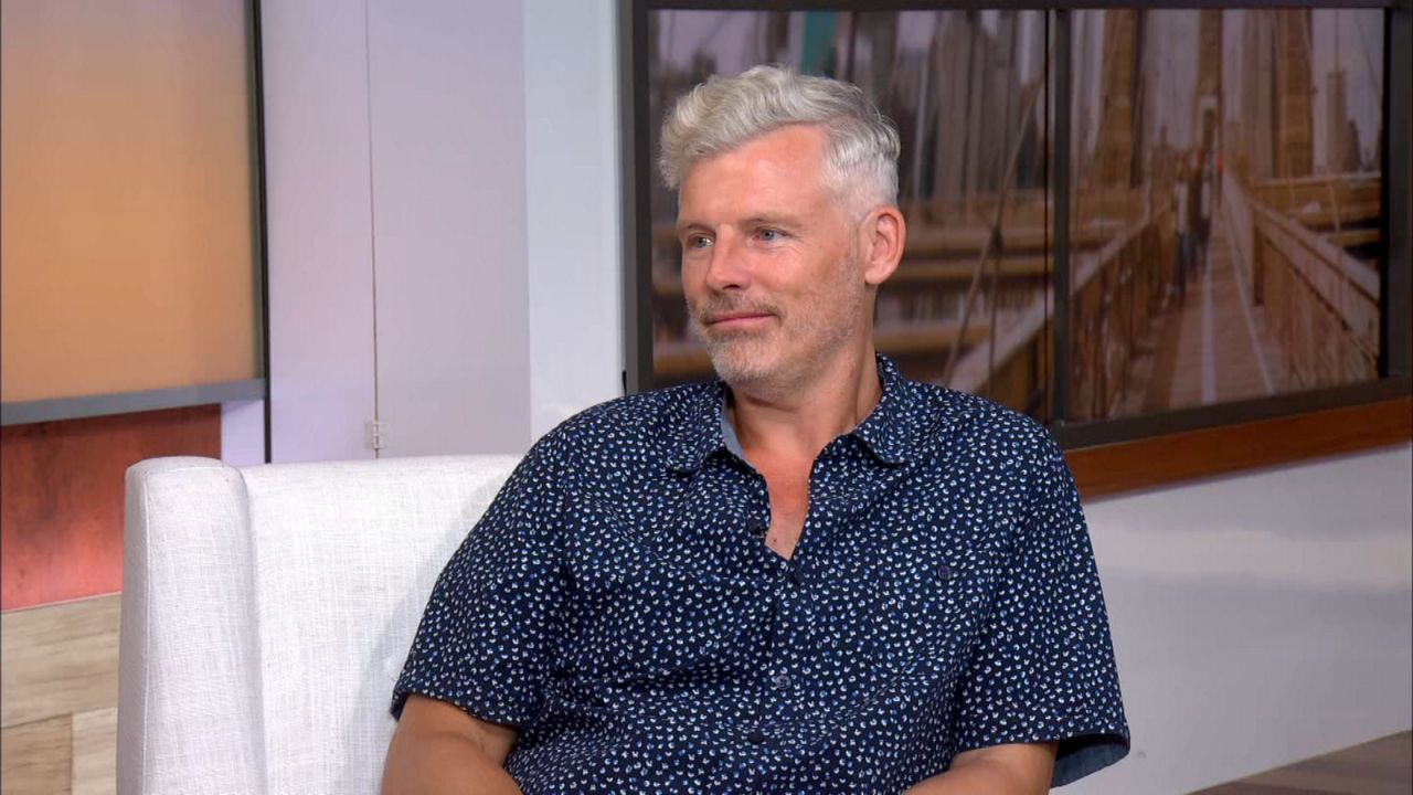 New York comedian Des Bishop talks stand-up special 'Bridge & Tunnel'