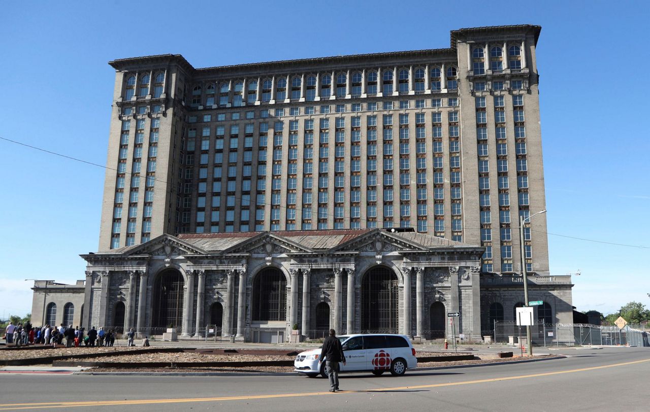 Ford: Detroit train station key to autonomous vehicle plans