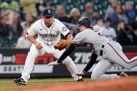 Diamondbacks 1B Seth Beer to undergo shoulder surgery