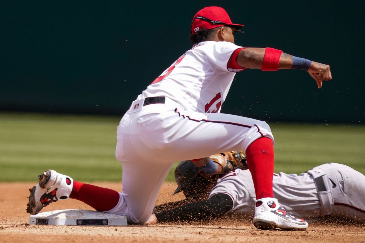 Gomes HR, gets Locastro, Nats top D'backs for 1st win streak