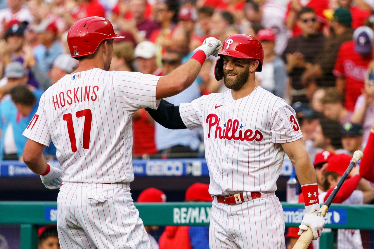 Phillies Scott Kingery Hits The Most Bizarre Home Run Of The Year