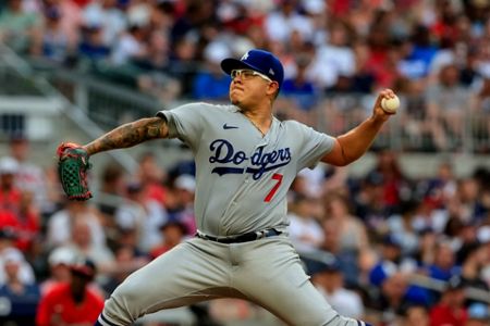 Turner homers, Dodgers stop Braves 4-1 in Freeman's return