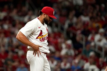 Hanser Alberto records final out, 05/17/2022