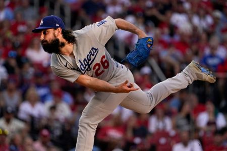 Dodgers erase late 6-run deficit, rally past Cardinals 7-6