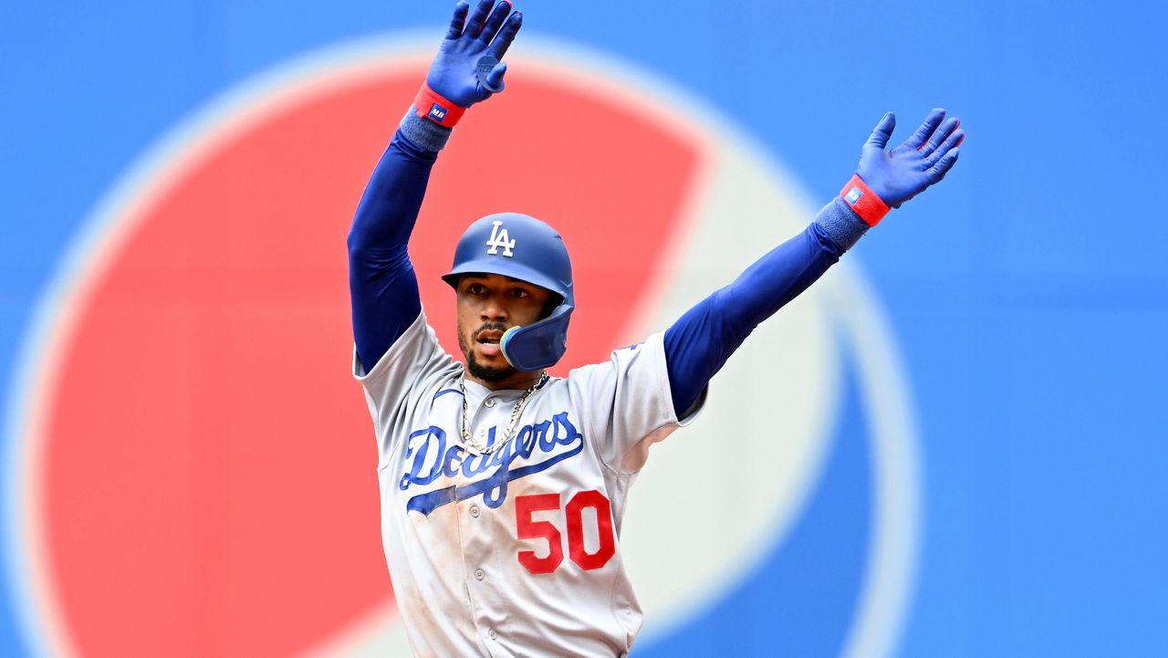 Mookie Betts activated off injured list, starts in RF for Dodgers