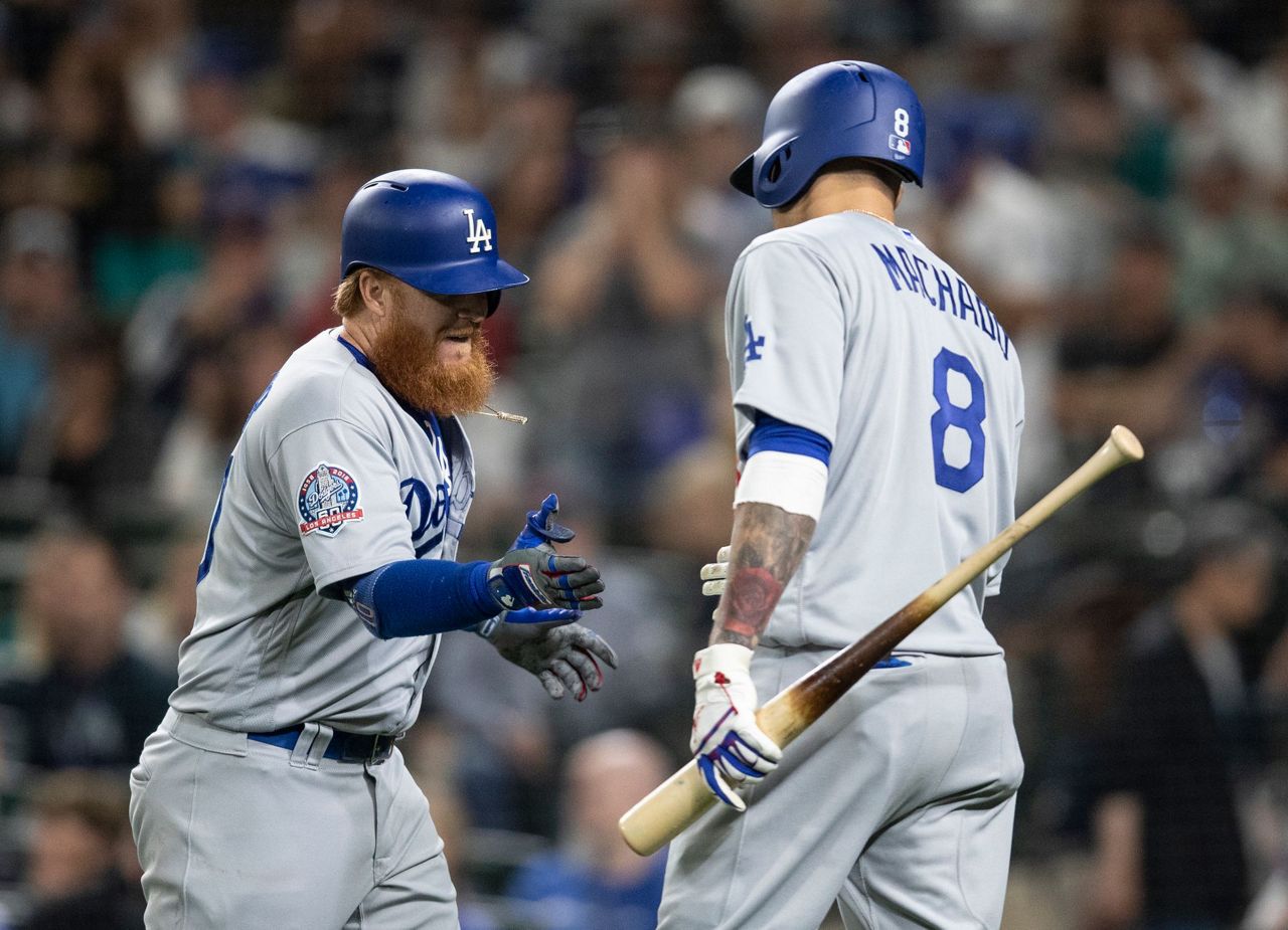 Balkoff Mariners beat Dodgers 54 on Floro's flinch