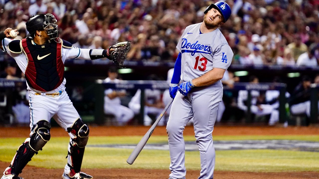 Dodgers swept in NLDS, D-backs slug 4 homers in Game 3