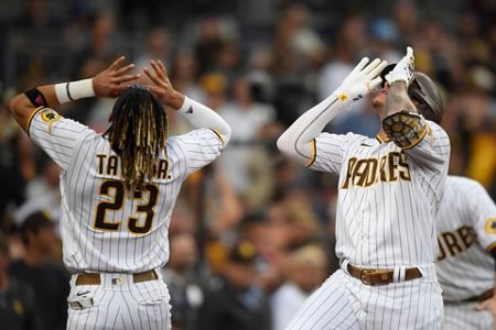 Tatis homers, Padres rally for 5-3 win over Diamondbacks