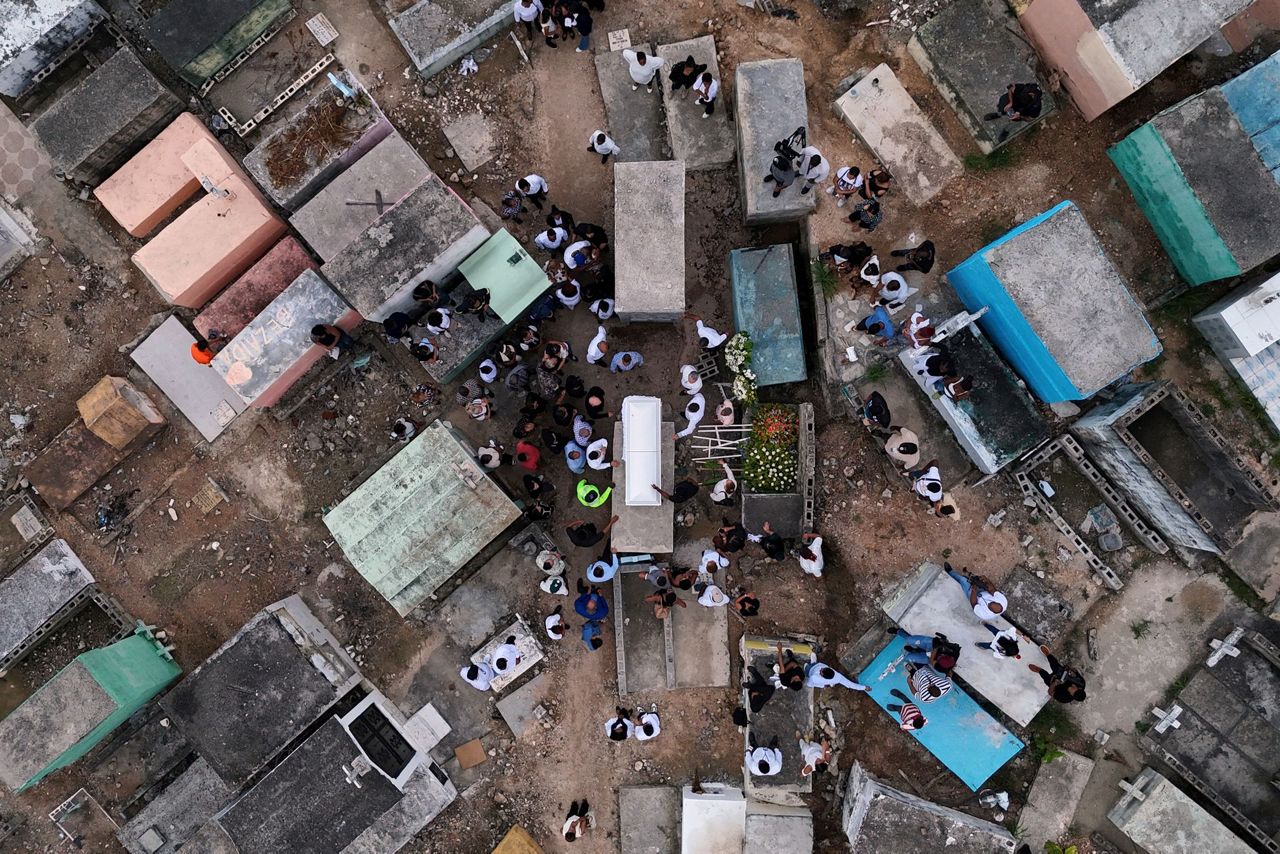 Hope of finding survivors fades in aftermath of Dominican club roof ...