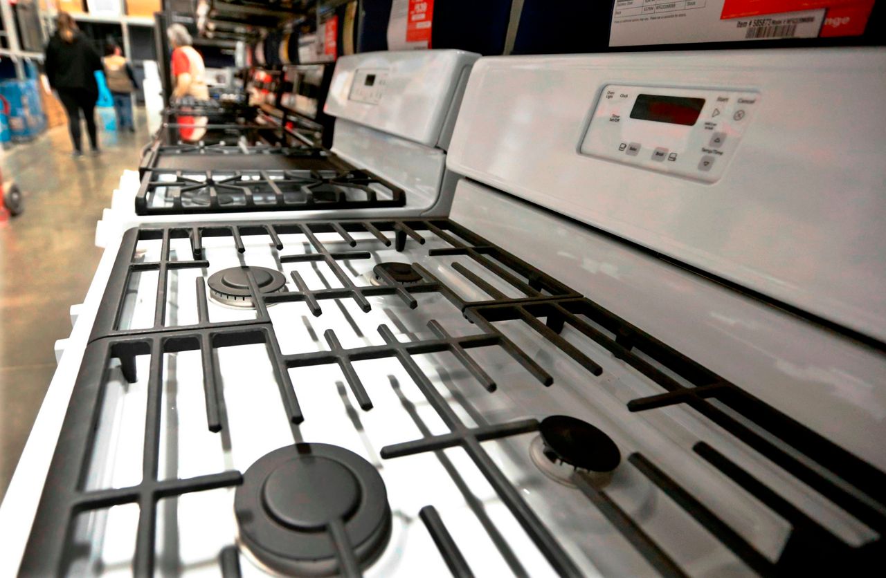 US Durable Goods Orders Up 2 6 Percent In March