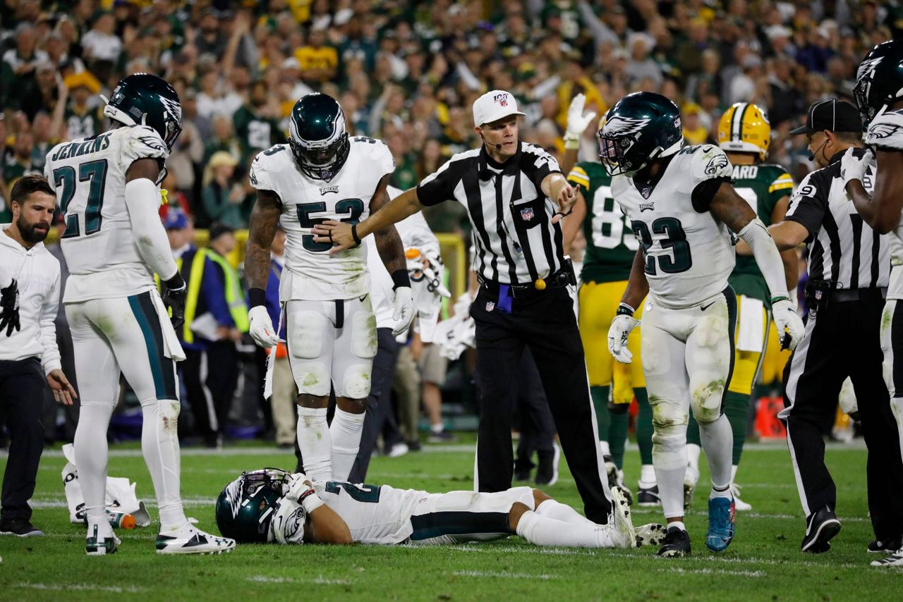 Philadelphia Eagles defeat Green Bay Packers 34-27