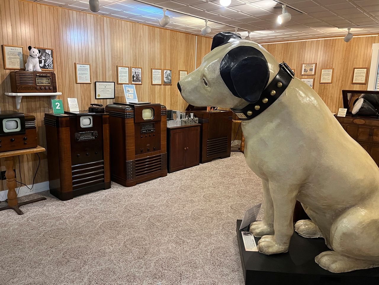 Early Television Museum One of world’s largest collections