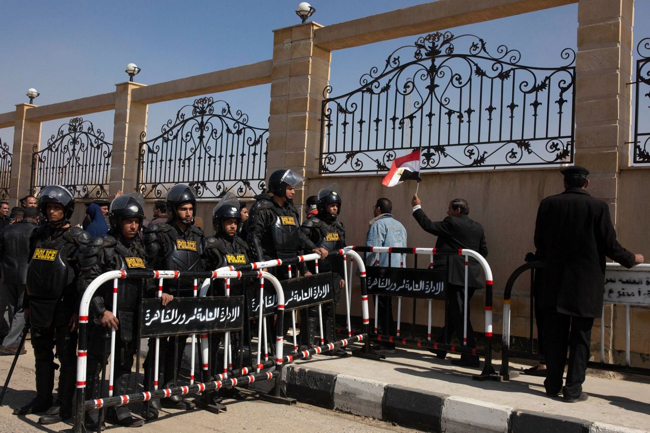 Egypt to hold full-honors military funeral for Mubarak