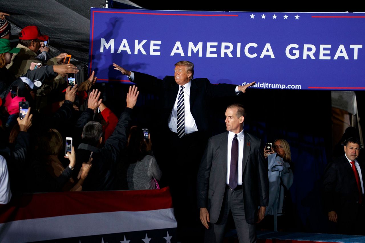 Trump takes immigration message to Missouri in rally blitz