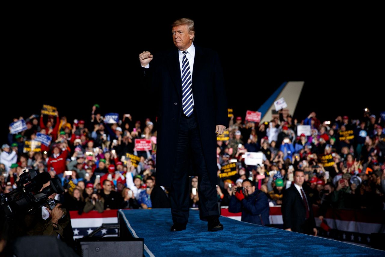 Trump takes immigration message to Missouri in rally blitz