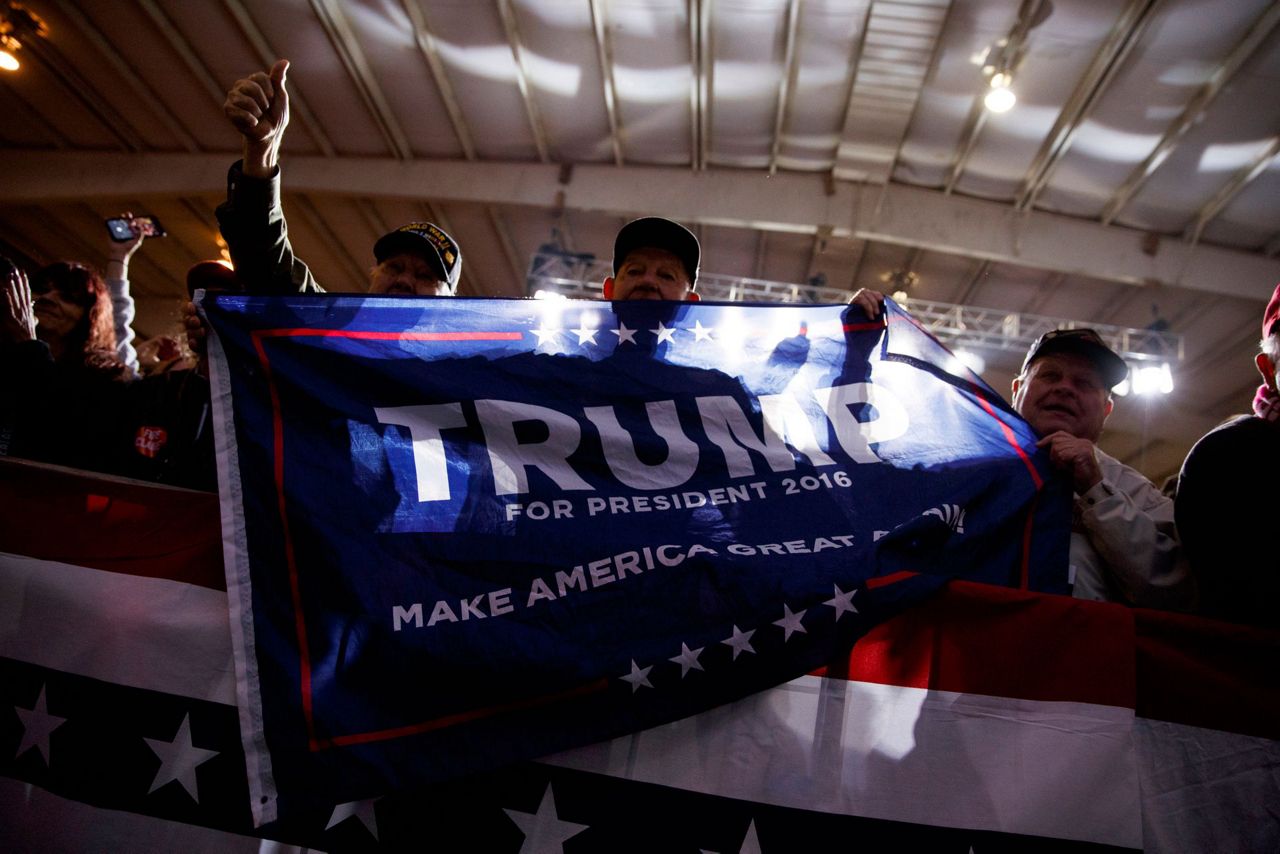 Trump takes immigration message to Missouri in rally blitz