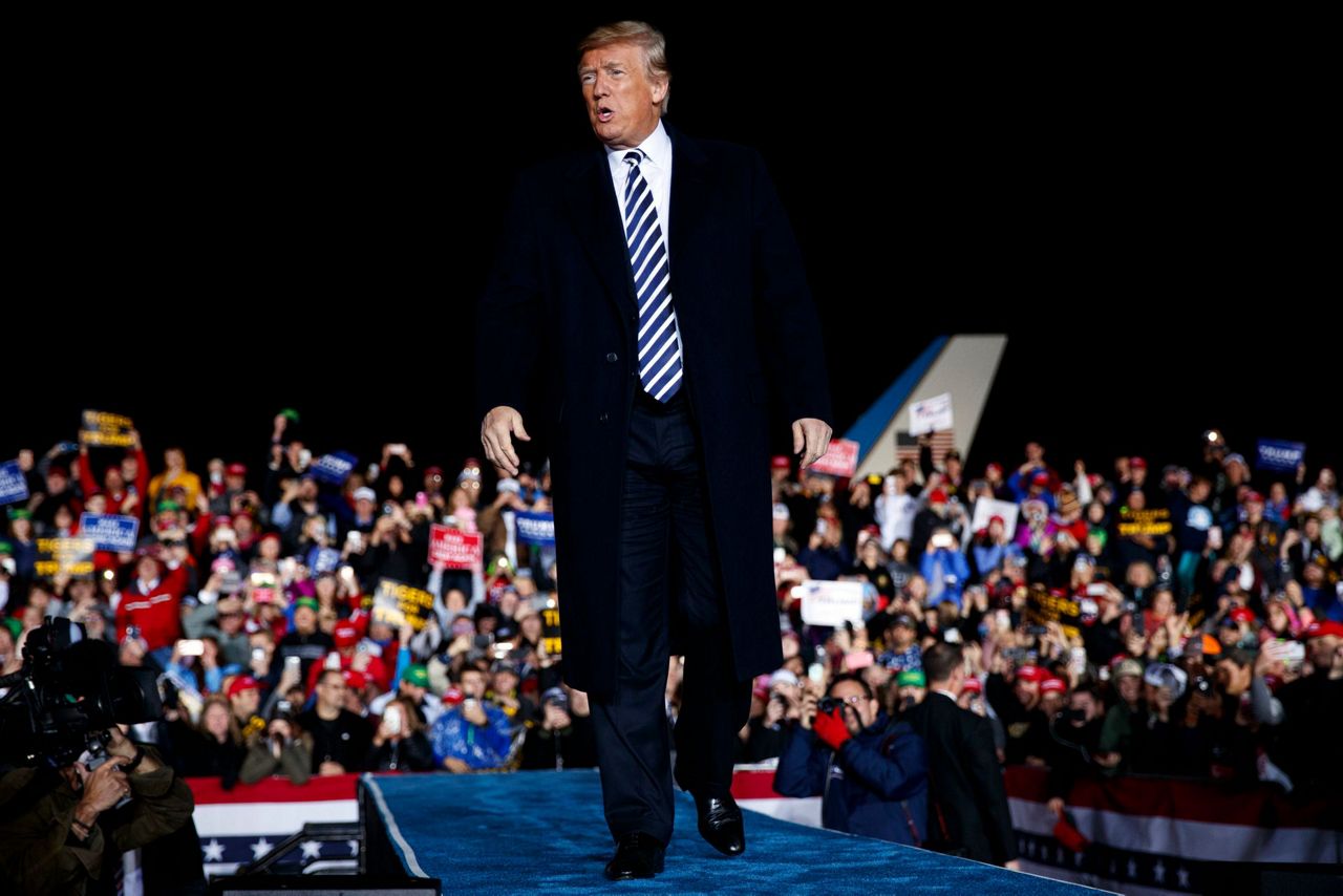Trump takes immigration message to Missouri in rally blitz