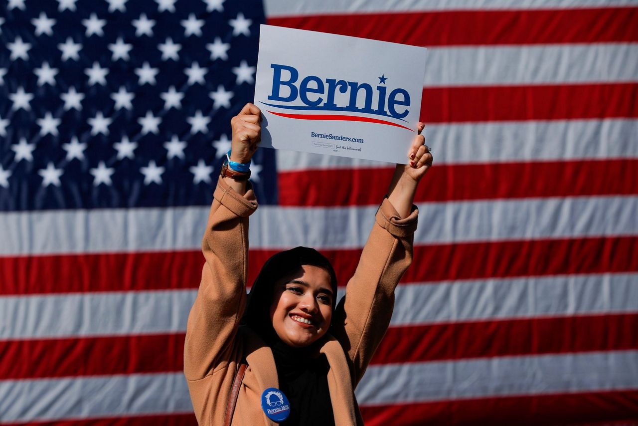 Sanders set for 'vigorous' campaign return after heart scare