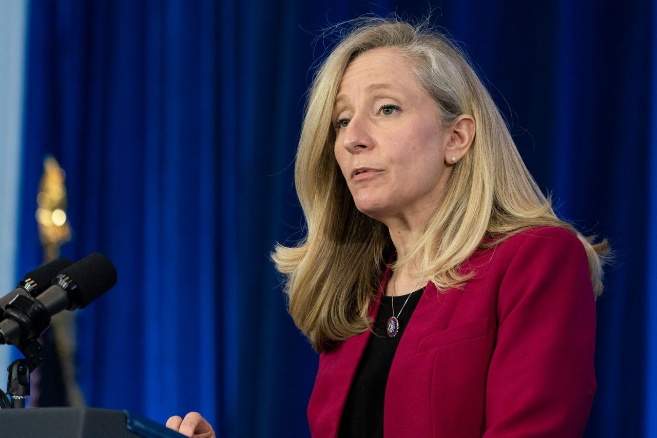 Gop S Cheney Endorses Virginia Democrat Abigail Spanberger