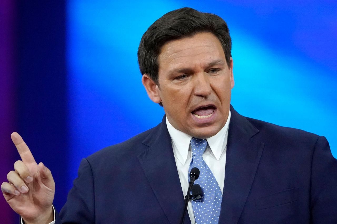 DeSantis launches GOP presidential campaign in Twitter announcement plagued by glitches